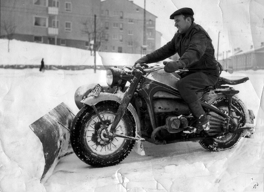 Winter moto